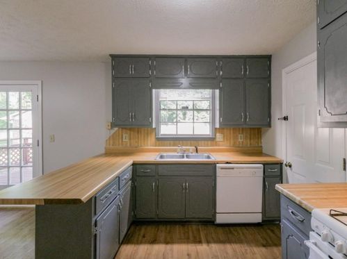 3555 Rex Rd, Rex GA 30273-1427 exterior