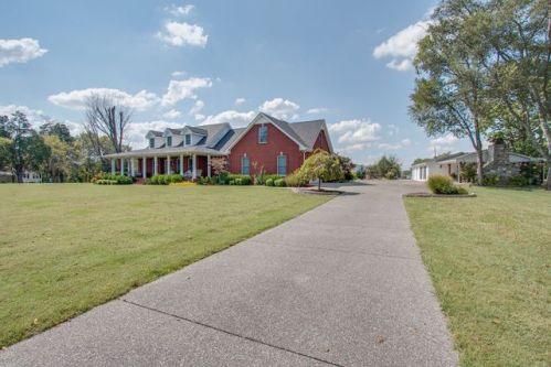 460 Tuckers Gap Rd, Lebanon, TN 37090-4342