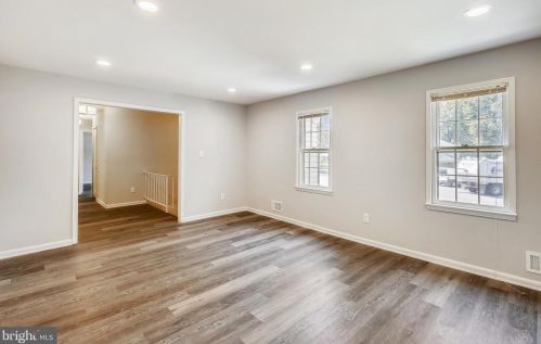 7305 Langsford Ct, Springfield VA  22153-1536 exterior
