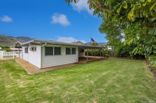 765 Aipo St, Honolulu HI  96825-2525 exterior