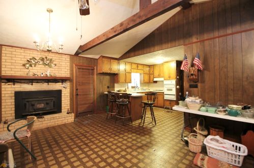 672 Mcdonough Rd, Hampton, GA 30228-1582