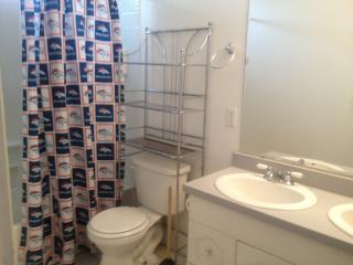 1437 Roslyn St, Denver CO  80220-3147 exterior
