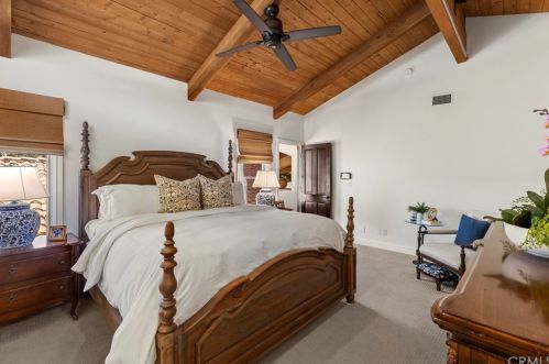 11407 Arroyo Ave, Santa Ana CA  92705-2403 exterior