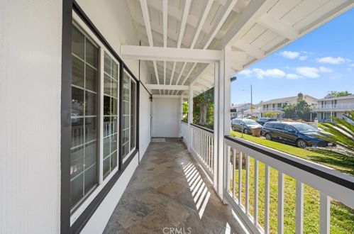 9252 Greenwich Ln, Anaheim, CA 92804-2384
