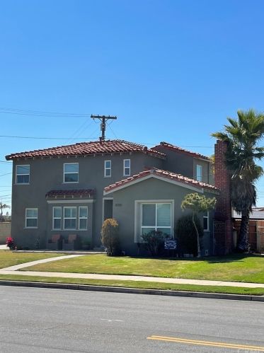 8205 Maitland Ave, Inglewood, CA 90305-1536