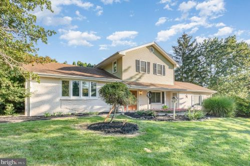 4306 Meadowcrest Rd, Harrisburg, PA 17112-2025