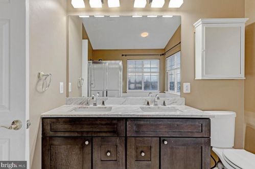 12101 Sandown Ct, Bristow, VA 20136-2048
