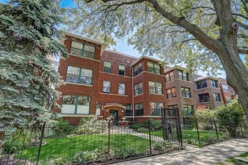 4447 Beacon St, Chicago, IL 60640-6274