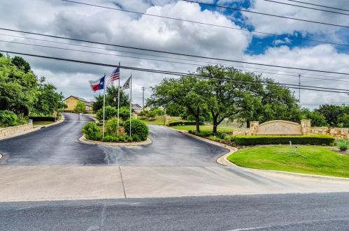 7427 Evening Sky Cir, Austin TX  78735-8085 exterior