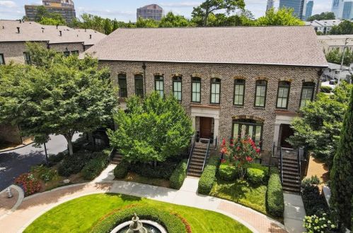 8 Honour Ave, Atlanta GA  30305-1120 exterior