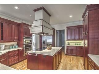 1012 Canter Rd, Atlanta GA  30324-2503 exterior