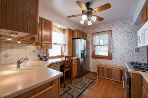 1422 Hewitt Ave, Saint Paul MN  55104-1309 exterior