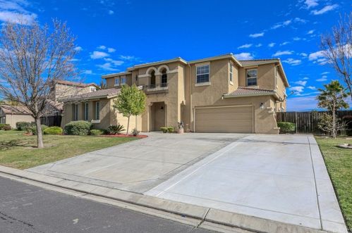 14240 Spyglass Cir, Sharon, CA 93610-7905