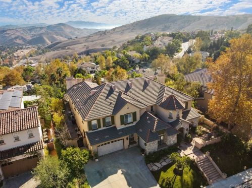 5924 Normandy Dr, Calabasas, CA 91302-3819