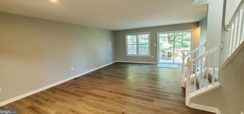 138 Morningside Dr, Falling Waters WV  25419-4050 exterior