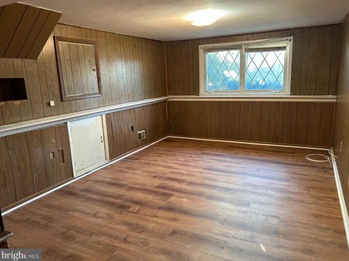 111 Winding Way, Trenton NJ 08620-2625 exterior