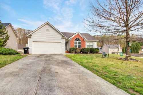 91 Crockett Dr, Dawsonville, GA 30534-3996