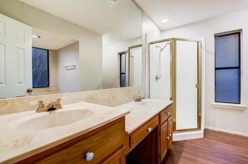 3019 Cemetery Hl Rd, Carrollton TX 75007-5651 exterior