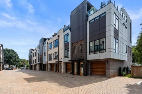 133 Cityview Ct, Atlanta GA  30308-2448 exterior