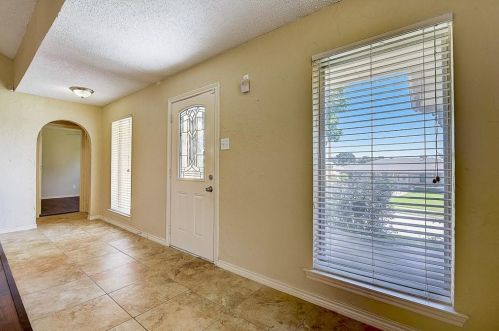 1629 Merrimac Trl, Garland TX  75043-1319 exterior