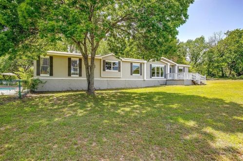 6356 Rendon Bloodworth, Fort Worth TX  76140-9456 exterior