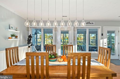 5070 Lerch Dr, Shady Side MD 20764-9650 exterior