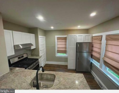 332 Merchant St, Camden NJ  08106-1056 exterior