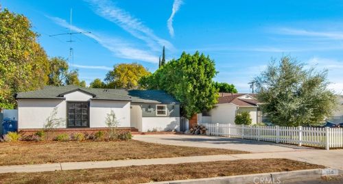 5510 Burnet Ave, Van Nuys CA  91411-3508 exterior