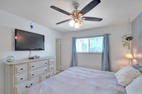 4046 Columbia Ave, Riverside CA  92501-1526 exterior