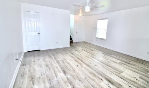 4302 Peppermint Hill Ln, Richmond TX  77469-5495 exterior