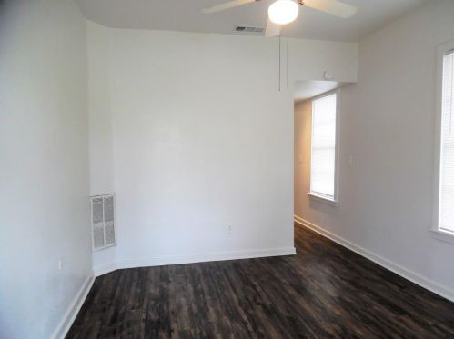 5312 Ash Ln, Dallas TX  75223-1802 exterior
