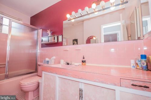 8921 2 Ave, Silver Spring MD 20910-2149 exterior