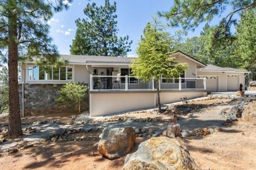 17092 Aileen Way, Grass Valley, CA 95949-7201