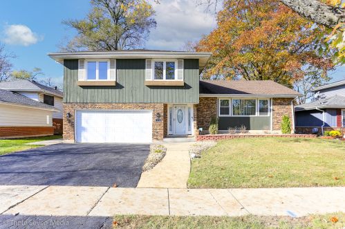 17742 Larkspur Ln, Homewood, IL 60430-1129