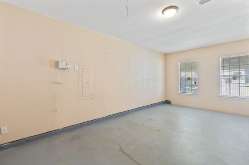 1214 High Vly Dr, Garland TX 75041-2050 exterior