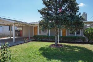 105 Tecolote Ave, Santa Barbara, CA 93117-3403