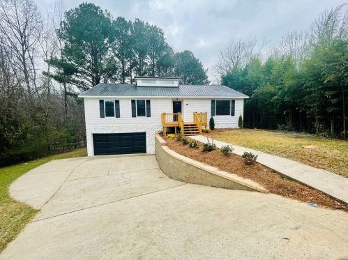 1282 Lynx Ct, Hampton, GA 30228-2661