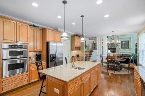 2551 Essex Ln, Atlanta GA  30331-7855 exterior