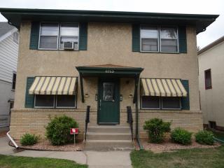 1753 Randolph Ave, Saint Paul MN  55105-2106 exterior