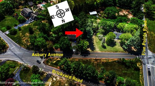 139 Asbury Ave, East Freehold NJ  07728-8186 exterior