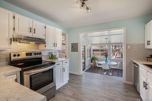 5713 67th Ave, Arvada CO  80003-4327 exterior