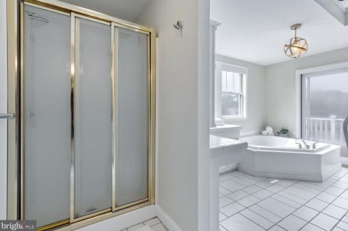 728 Oak Grv Cir, Severna Park MD 21146-4219 exterior