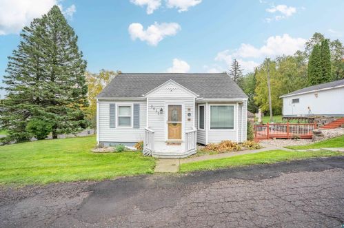 2531 Plymouth Ave, Duluth MN  55811-3142 exterior