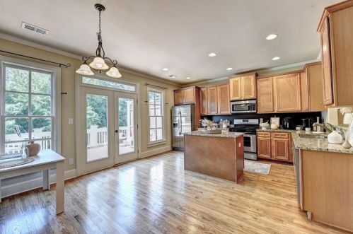 831 Mountain View Ter, Marietta GA  30064-2089 exterior