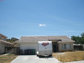 1850 Shamrock Ave, Palmdale, CA 93550-7383