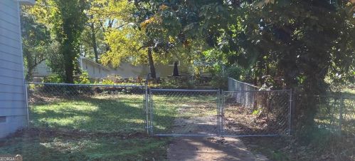 1864 Center Ave, Atlanta GA  30344-4656 exterior