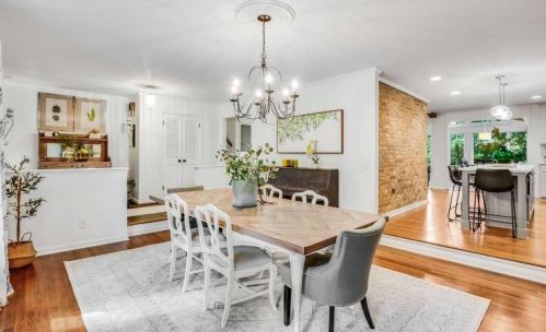 7290 Hunters Br Dr, Atlanta GA  30328-1719 exterior