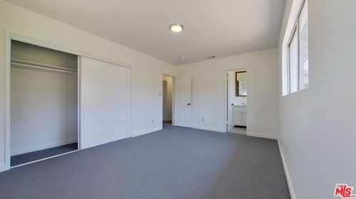 2569 Mt Vernon Ave, Riverside CA  92507-3202 exterior