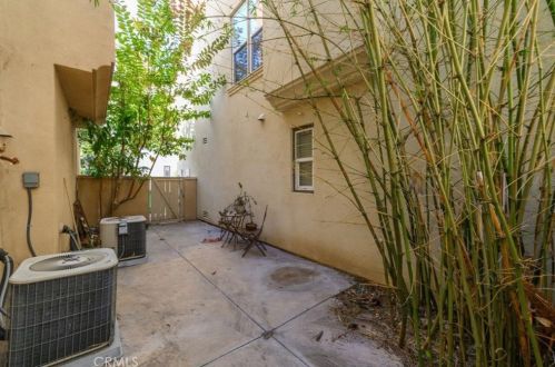 15 Tall Oak, Irvine CA  92603-4213 exterior