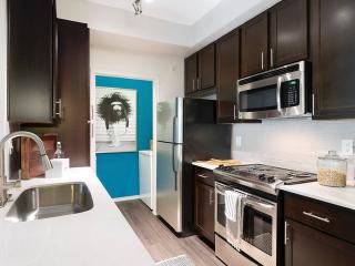 11915 Stonehollow Dr, Austin TX  78758-3102 exterior